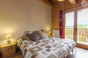 1 chambre, fer et planche à repasser, lit parapluie, Wi-Fi gratuit