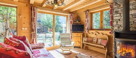 TV, fireplace, DVD player, stereo