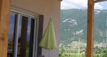 GITE VIGNE - MYANS - Gîte