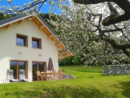 Outdoor dining. LA GRANGE AUX ECUREUILS 4 PERS