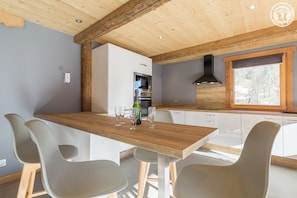 Dining - LE MONT - QUEIGE - Gîte (QUEIGE)