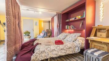 1 Schlafzimmer, BĂŒgeleisen/BĂŒgelbrett, Reisekinderbett, kostenloses WLAN