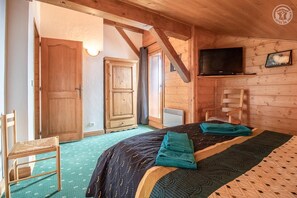 5 Schlafzimmer, Bügeleisen/Bügelbrett, Reisekinderbett, kostenloses WLAN