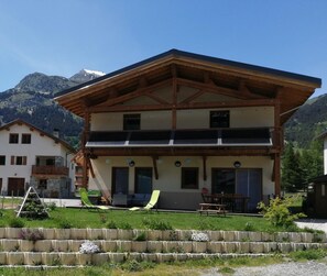 Esterni
