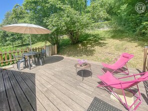 屋外ダイニングエリア