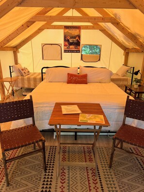 2 bedrooms, bed sheets