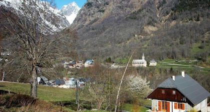 CHALET SAVOIAGE - SAINT COLOMBAN DES VILLARDS