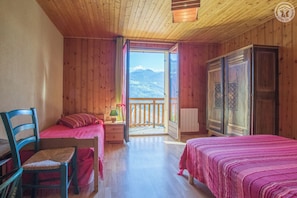 2 Schlafzimmer, Bügeleisen/Bügelbrett, Reisekinderbett, kostenloses WLAN
