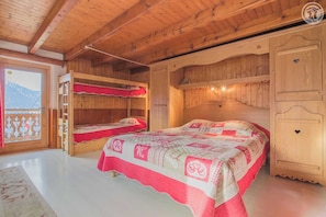 1 bedroom, iron/ironing board, travel cot, free WiFi - ANCOLIE JOLY - UGINE (UGINE)