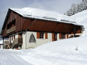 Exterior - ANCOLIE JOLY - UGINE (UGINE)