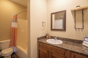 House, Multiple Beds, Patio | Bathroom | Towels, toilet paper - Century Oaks Townhome (Gulfport)