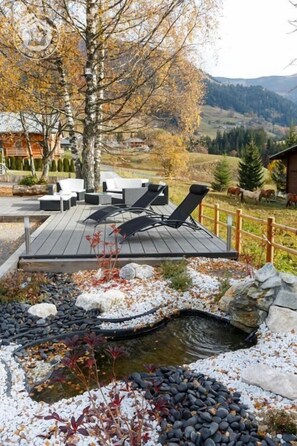 Property grounds - LES BARONY - LE BOUZA (NOTRE-DAME-DE-BELLECOMBE)