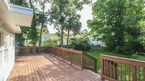 Property grounds - House on Acacia (Biloxi)