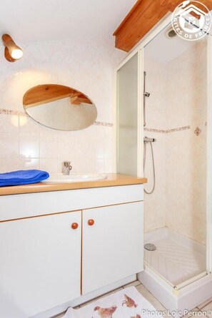 Shower, hair dryer
