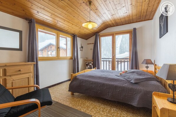 4 Schlafzimmer, Bügeleisen/Bügelbrett, Reisekinderbett, kostenloses WLAN