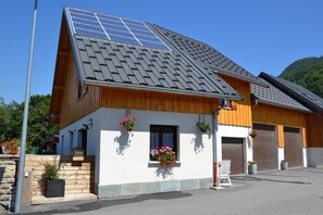 Exterior - LA GRANGE A YOYO - CESARCHES (CESARCHES)