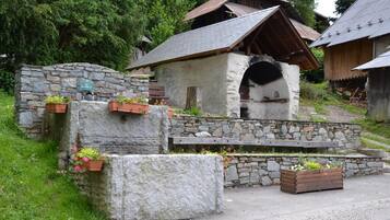 Enceinte de lâhĂ©bergement