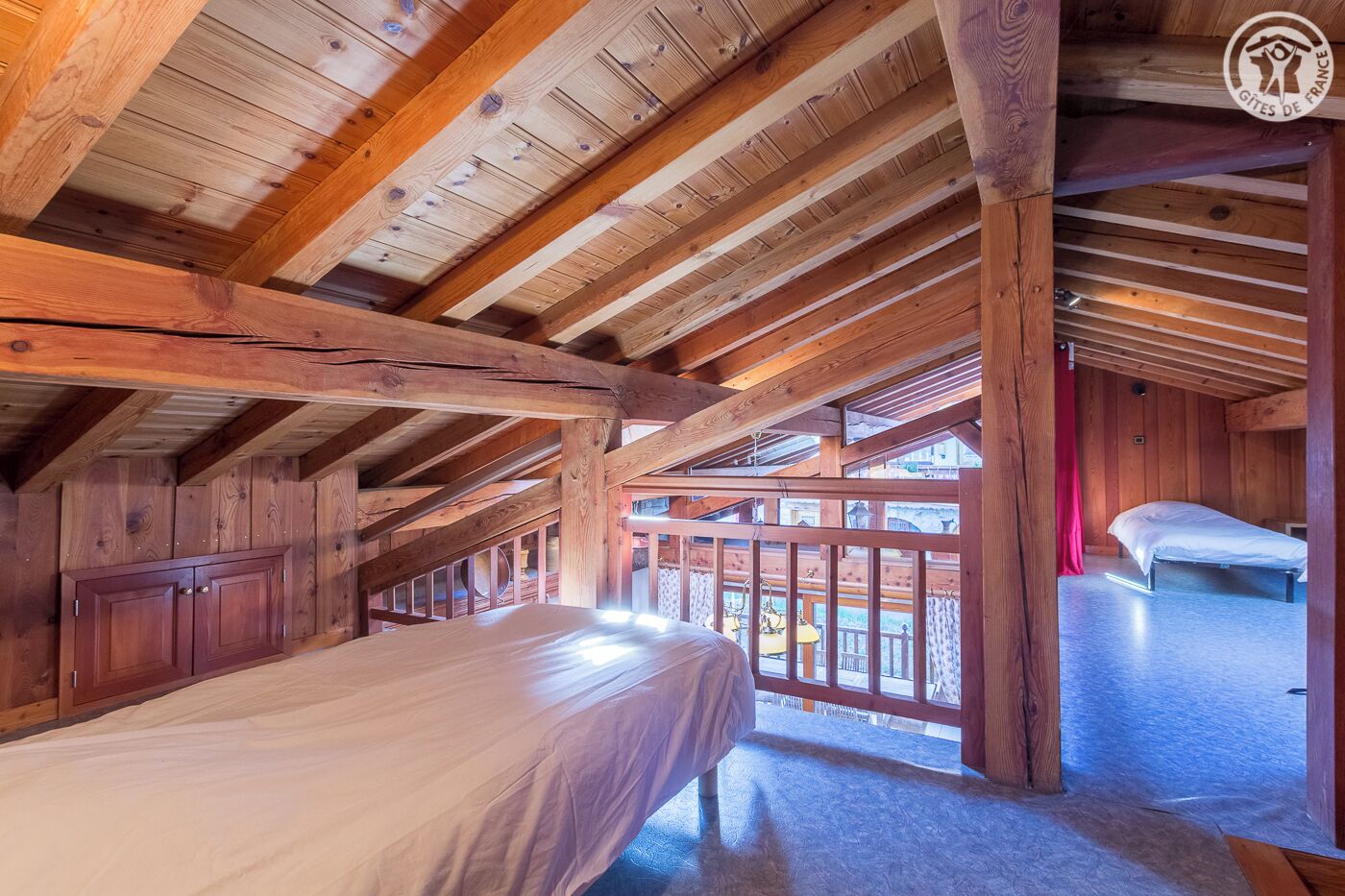 6 chambres, fer et planche à repasser, lit parapluie, Wi-Fi gratuit