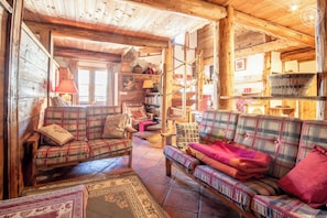 TV, fireplace, DVD player, stereo