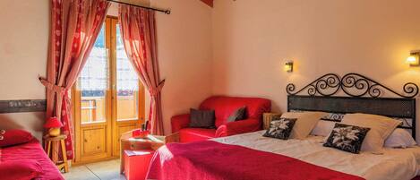 Ferros/tábuas de passar roupa, Wi-Fi de cortesia, roupa de cama