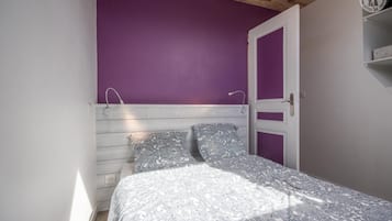 2 bedrooms, iron/ironing board, travel crib, free WiFi