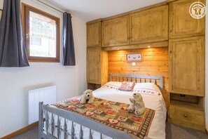 1 camera, ferro/asse da stiro, culla da viaggio, Wi-Fi gratuito