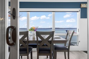 Dining - 🌅 Private Beach | Sunset Bay Views | House+Camper | M22 ➠ 7633 (Traverse City)