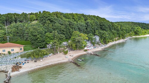 🌅 M22 Beach House + Camper | Private Beach | Million Dollar Views • Firepit ➠ 7633