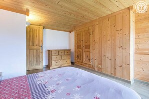 3 camere, ferro/asse da stiro, culla da viaggio, Wi-Fi gratuito