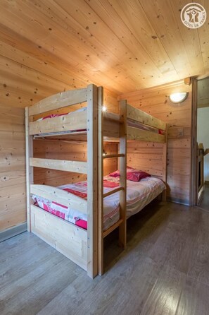 3 chambres, fer et planche Ă repasser, lit parapluie, Wi-Fi gratuit