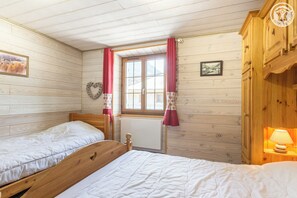1 Schlafzimmer, Bügeleisen/Bügelbrett, Reisekinderbett, kostenloses WLAN