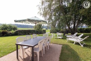Outdoor dining - LE BIOLLEY - ENTRELACS (ENTRELACS)