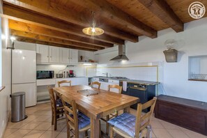 Fridge, microwave, oven, stovetop - LE BIOLLEY - ENTRELACS (ENTRELACS)
