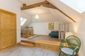 Interior - LE BIOLLEY - ENTRELACS (ENTRELACS)