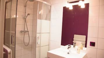 Dutxa, assecador de cabells i tovalloles