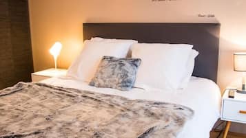 1 dormitori, planxa i posts de planxar, wifi gratuïta i roba de llit