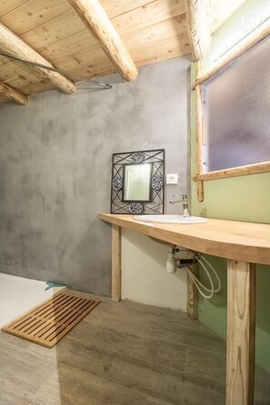 Shower, hair dryer, towels - LA CHIRA - VAL CENIS (VAL CENIS)