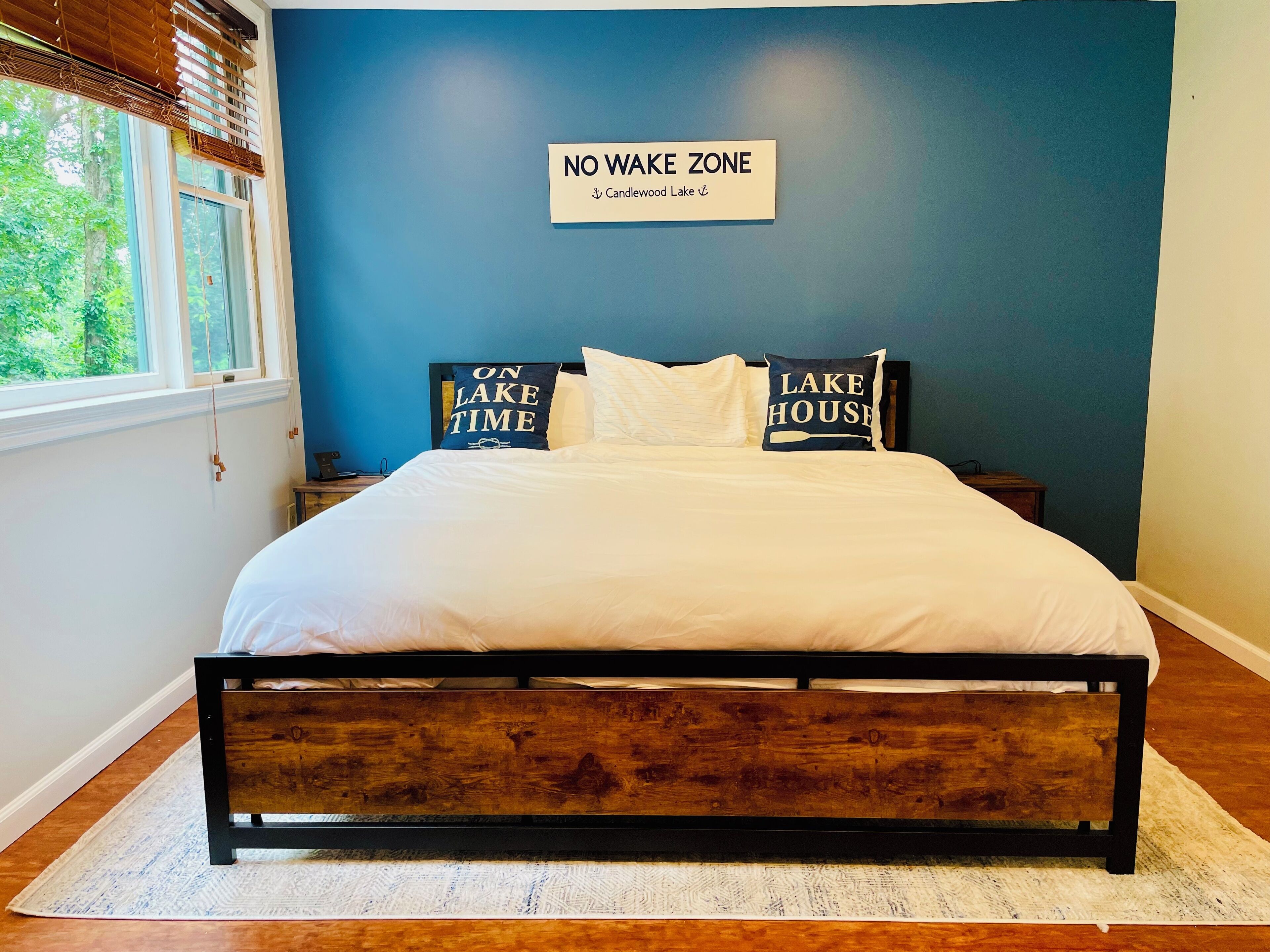 3 bedrooms, desk, iron/ironing board, travel crib