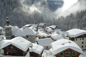 Aerial view - LES NIVEROLLES-LA BERGERONETTE (LA GIETTAZ)