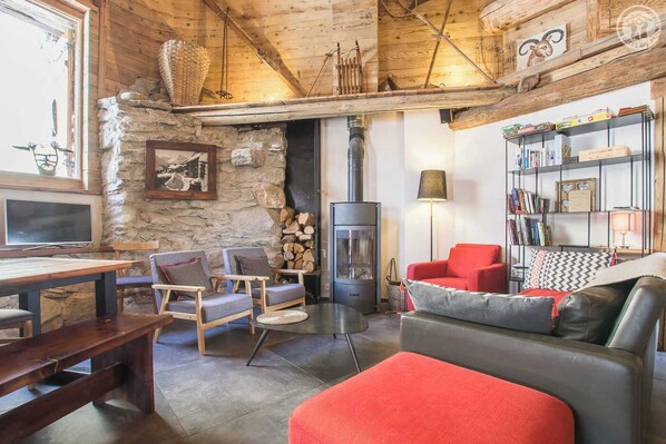 TV, DVD player, stereo