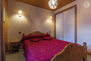 2 bedrooms, iron/ironing board, travel cot, free WiFi - LES AIRELLES - BESSANS (BESSANS)