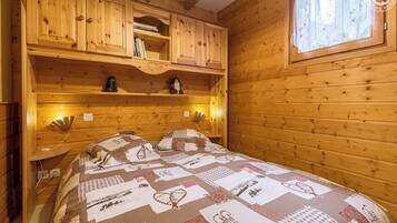 1 chambre, fer et planche Ă repasser, lit parapluie, Wi-Fi gratuit