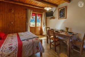 1 bedroom, iron/ironing board, travel crib, free WiFi