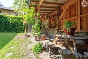 屋外ダイニングエリア