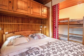 1 bedroom, iron/ironing board, travel crib, free WiFi