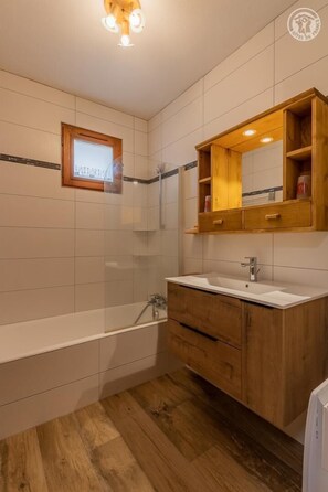Badekar og hårføner