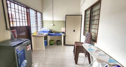 Taiping Homestay Near Lakegarden