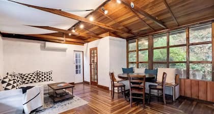 Beachwood Cabin Spa with Sauna and Hot Tub