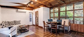 Beachwood Cabin Spa with Sauna and Hot Tub