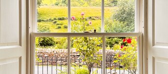 A fantastic, spacious, holiday home which comfortably sleeps 12 guests and 2 well behaved